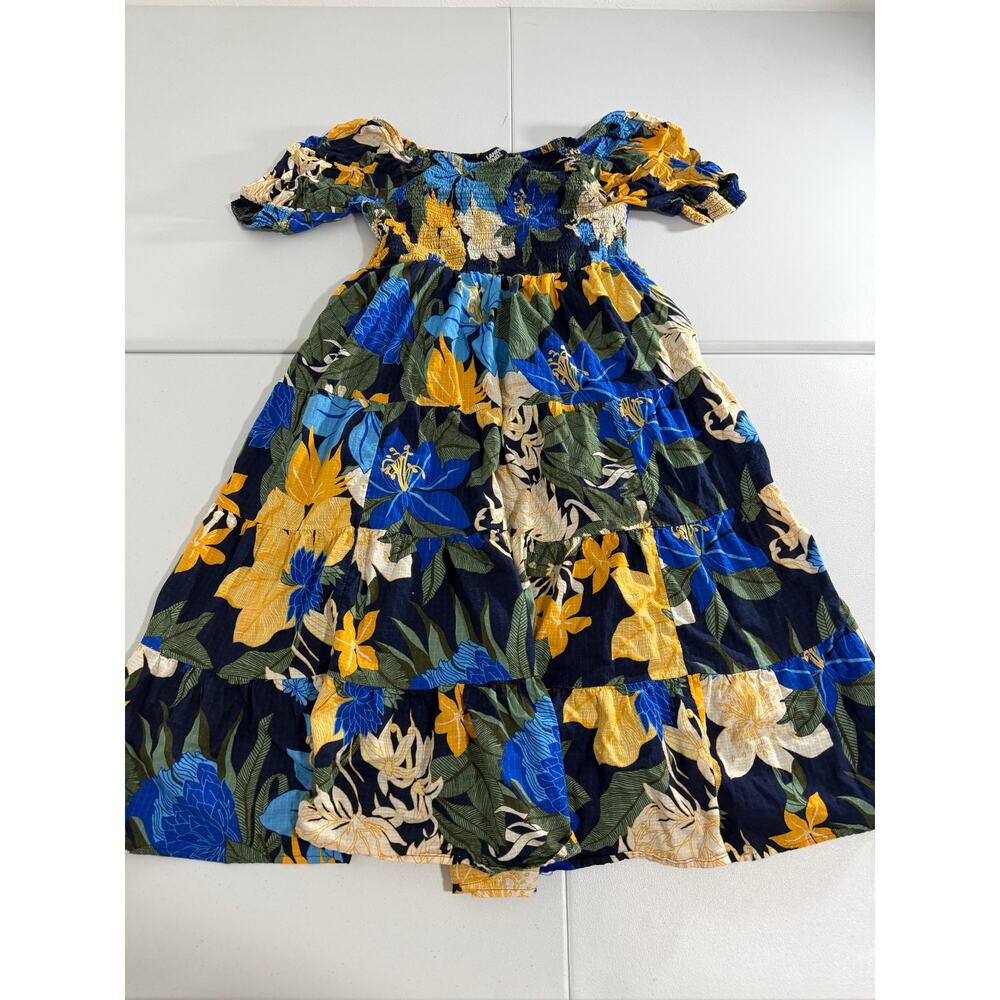 Women’s Floral Dress Adjustable shoulders Size Medium